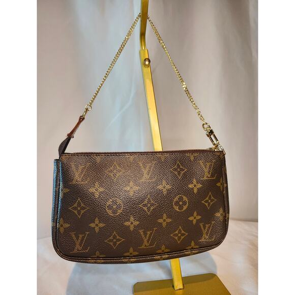 Louis Vuitton Pochette Accessoires Monogram LV Shoulder Bag Vintage Y2K Style - Picture 1 of 15